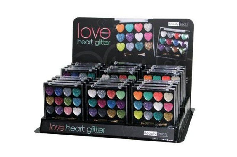 BEAUTY TREATS LOVE HEART GLITTER KIT - Sparkling Beauty Delight