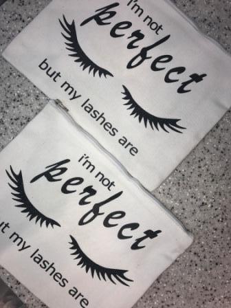 I BEAUTY 'My Lashes Are Perfect' White Bag with Black Text & Black Glitter Lashes, 10.5in x 8in